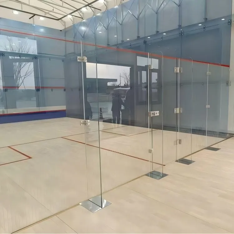 Squash-Court-Hartglas